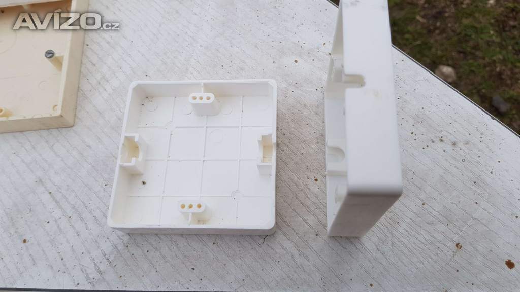Instalacni krabice elektro - ruzne
