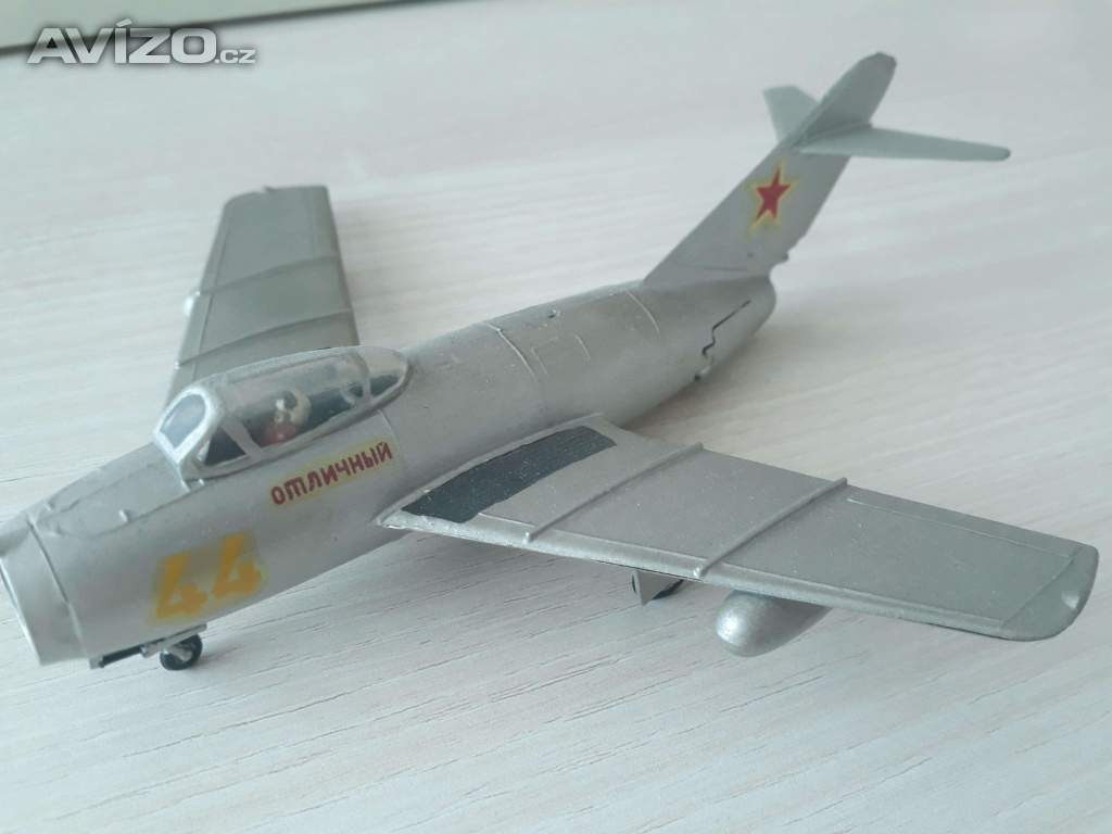 MiG-15 (Kopro) - sestavený model (44)