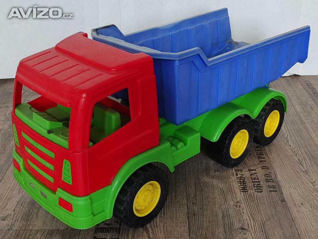 Nákladní auto 