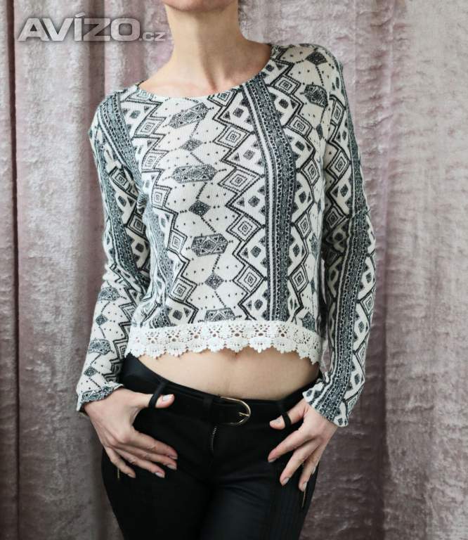 Crop svetřík s krásným vzorem s krajkou H&M Divided 