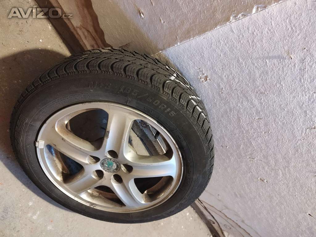 Foto inzerátu Sada AL kola Octavia 1  185/60/R15