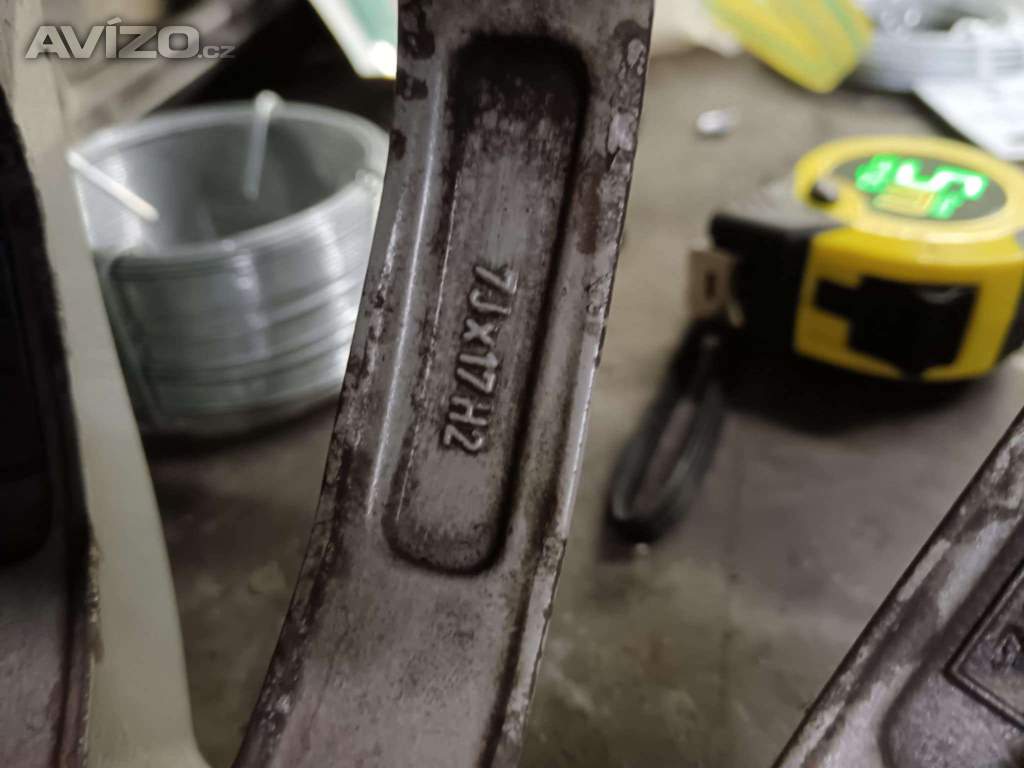 Foto inzerátu Prodám kompletní alu kola