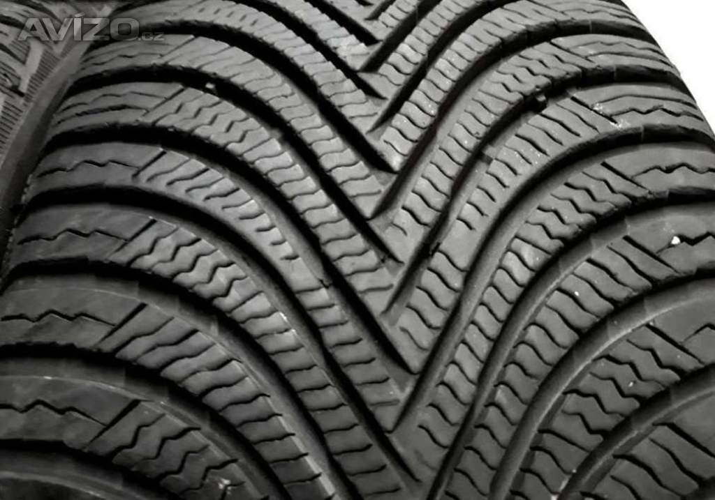 Sada zimních pneu 215/55 R16 Michelin A5