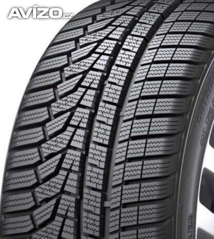 Po 2ks zimních pneu 225/40 R18: