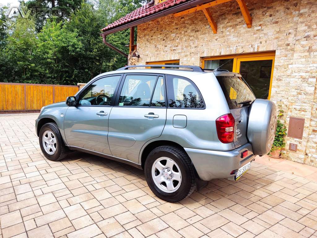 Toyota Rav 4x4 benzín 39 500 km