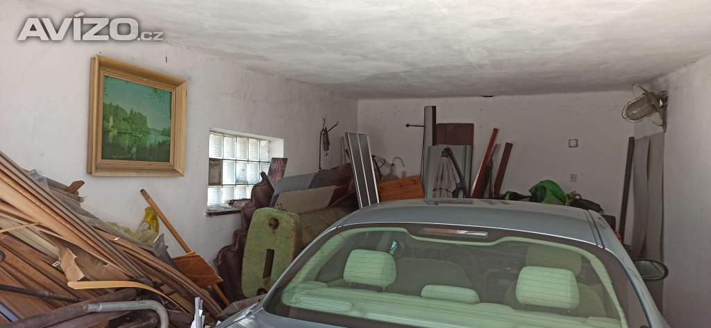 Foto inzerátu Garáž radová, krajní Vítkovice ul. Bivojova Chodská, prodej
