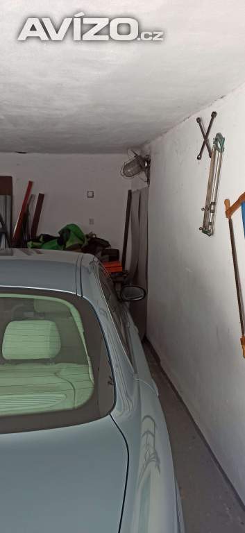 Foto inzerátu Garáž radová, krajní Vítkovice ul. Bivojova Chodská, prodej