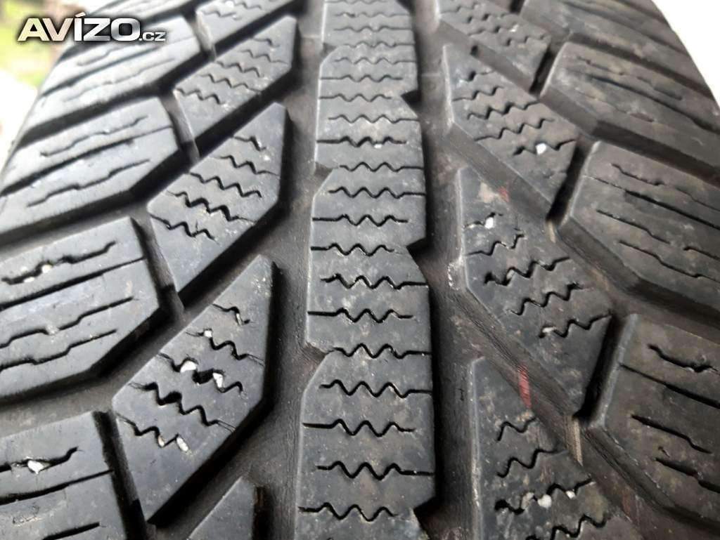 Po 2ks zimních pneu 195/65 R15: