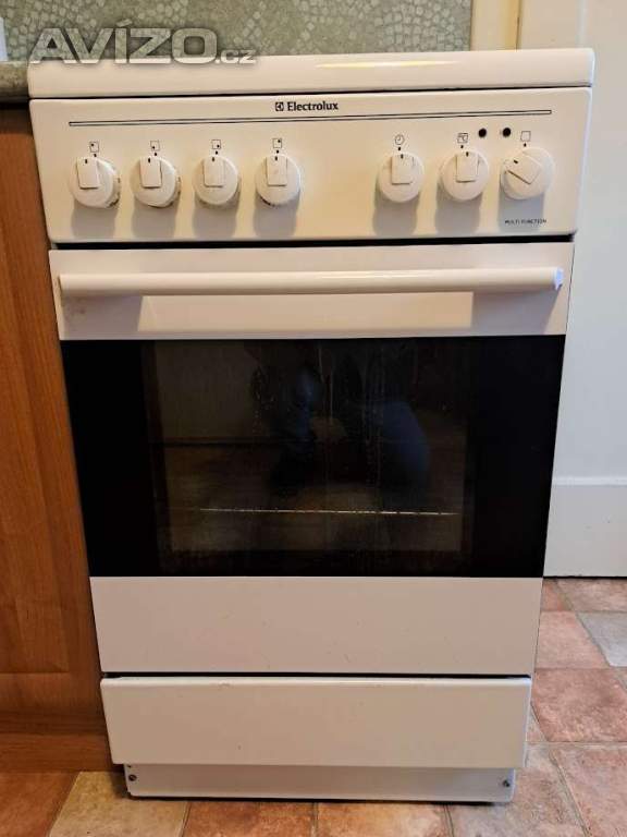 Prodám elektrický sporák Electrolux.