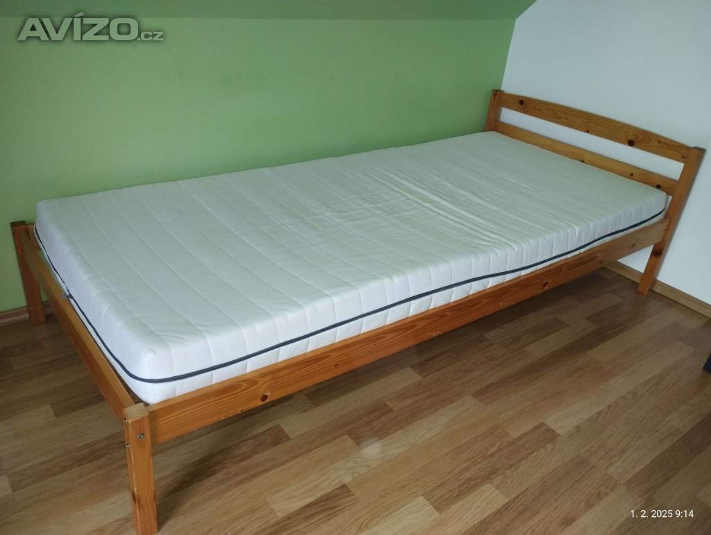 Postel s roštem a matrací IKEA + regál 