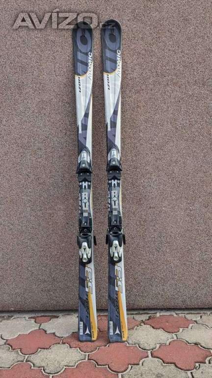 Sjezdové lyže Atomic Izor 158 cm
