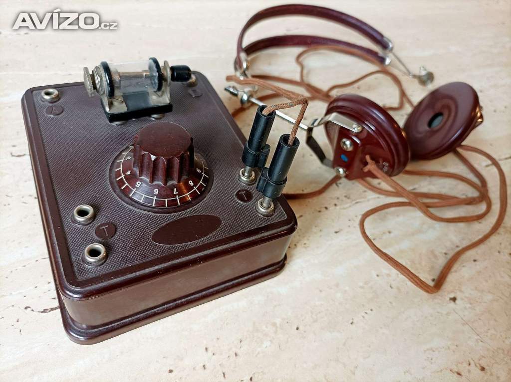 Starožitná krystalka - rádio z 20. let minulého století, top stav