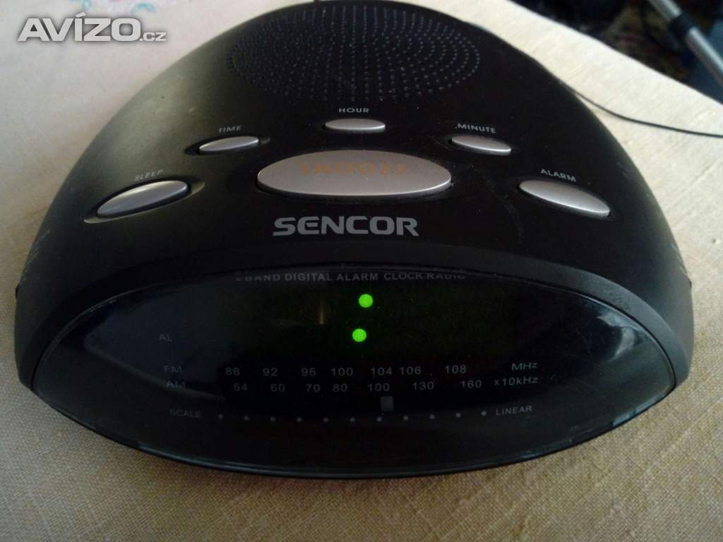 Prodám kuchyňské rádio Sencor s hodinami a budíkem 