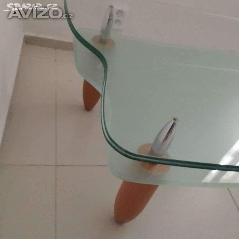Konferenční stůl