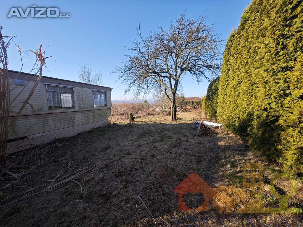 Prodej stavebního pozemku 942m2 v Perná u Valašského Meziříčí