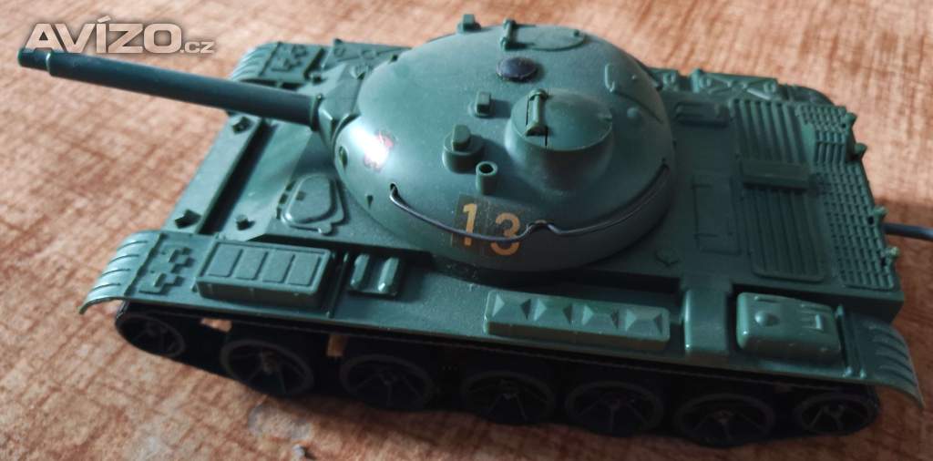 Retro hračka tank PANZER T62