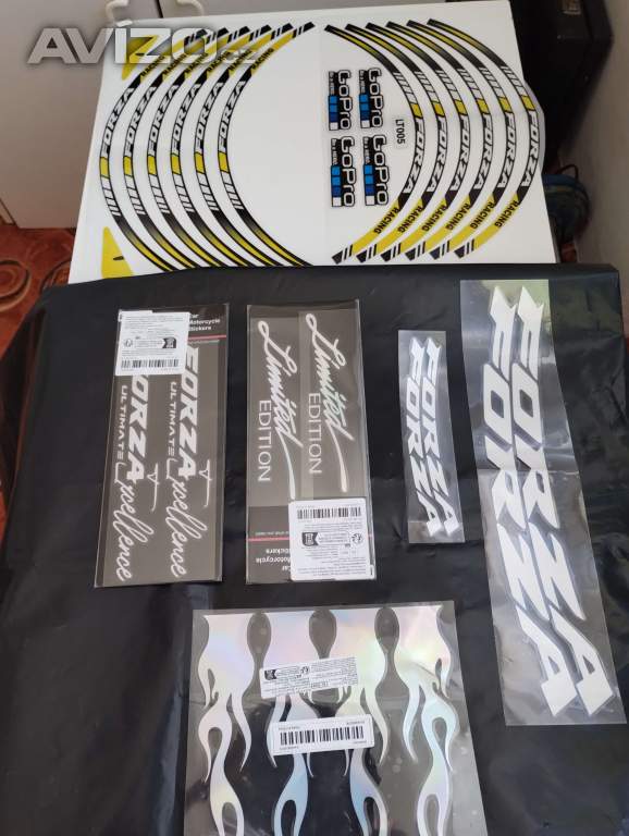 PRODÁM LEPKY NA SKÚTR HONDA FORZA 125,350!!!!!!