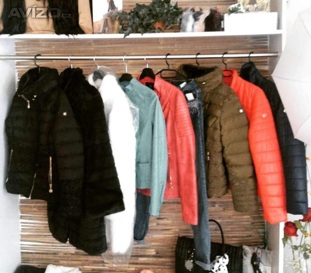 Prodám dámské oblečení z e-shopu