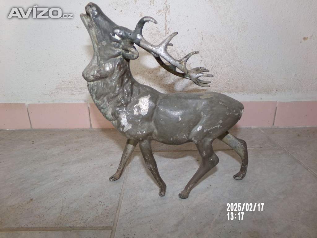 Foto inzerátu Jeleni z hliníku