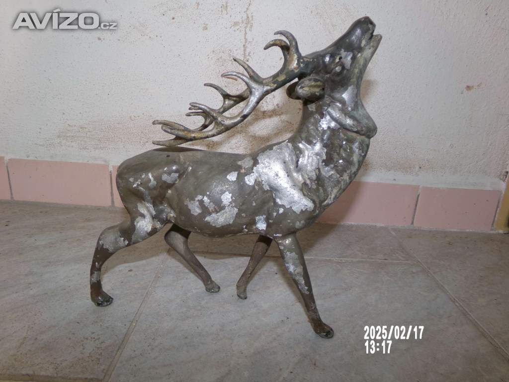 Foto inzerátu Jeleni z hliníku