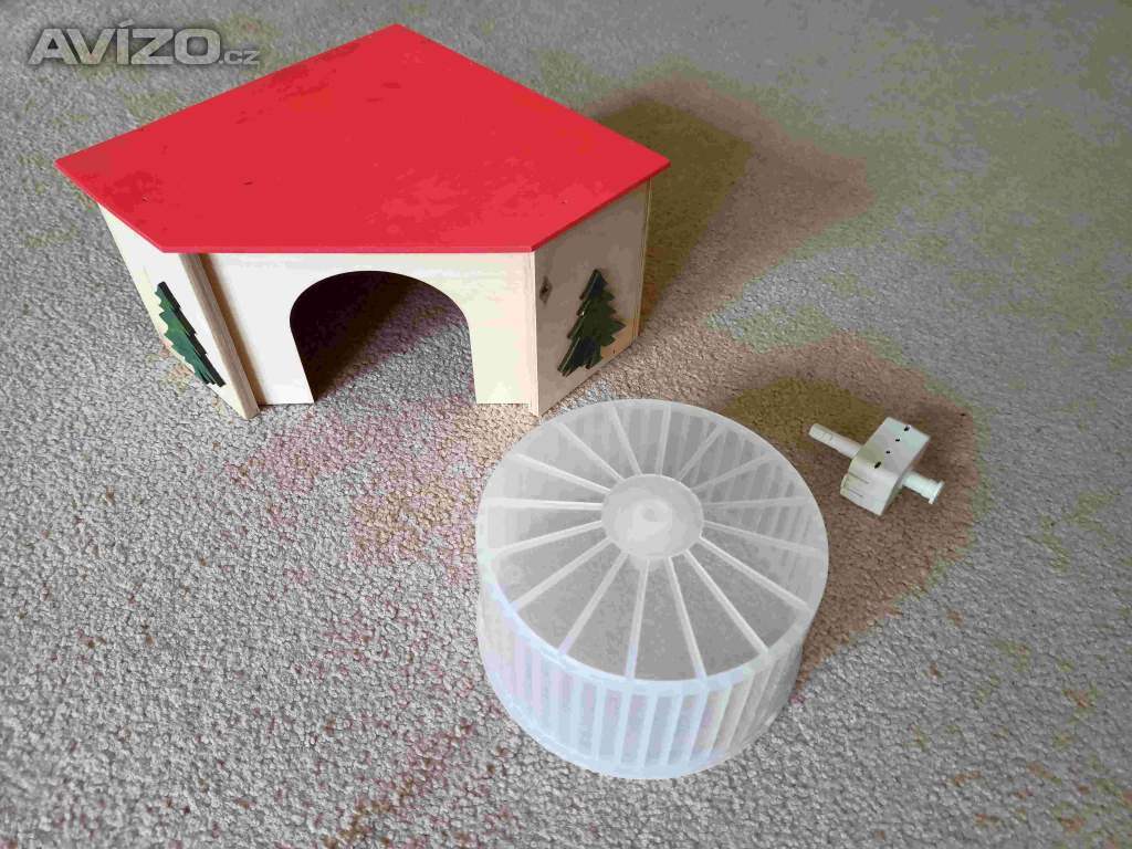 Kolotoč a domeček pro křečka
