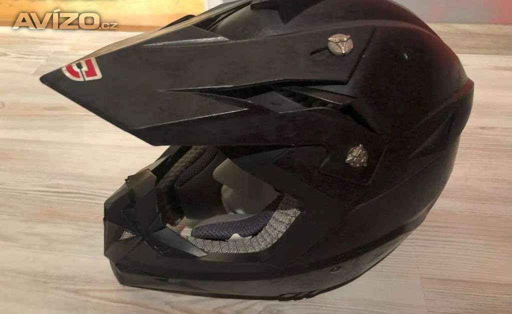 Prodám motokrosovou přilbu