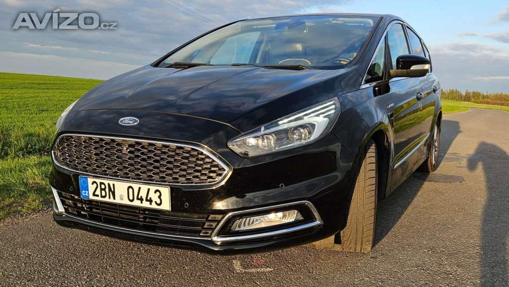 FORD S-MAX VIGNALE 2.0 132KW, 11/2016, FULL LED, KŮŽE, TOP VÝBAVA, SERVISKA, SUPER STAV