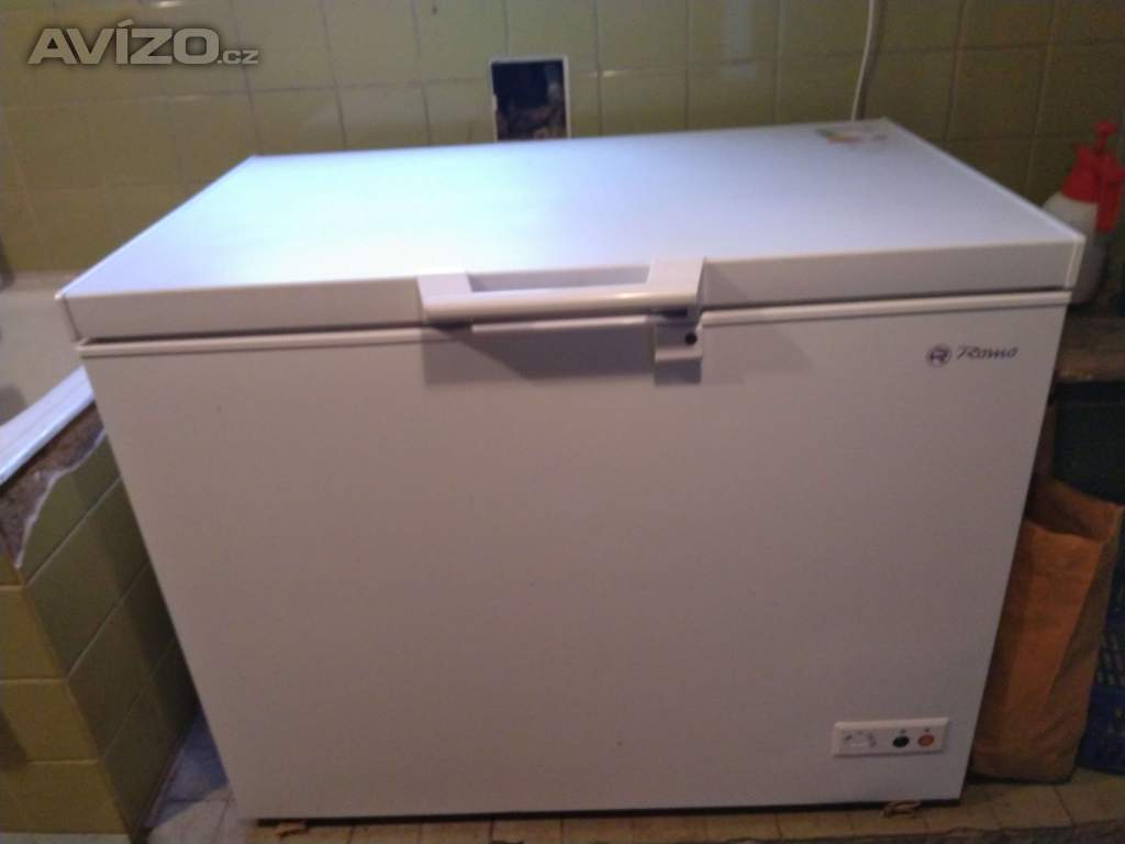 Prodám pultový mrazák a vysokou ledničku Bosch
