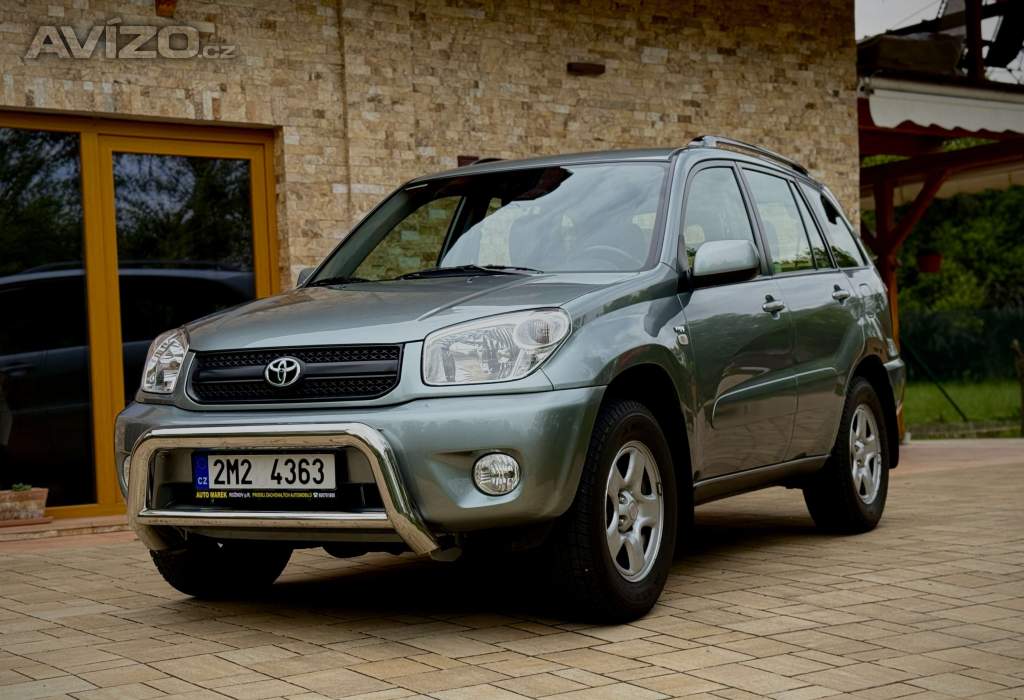 Toyota RAV-4 2.0 VVT-I benzín 110 KW 4x4 39 TKM 