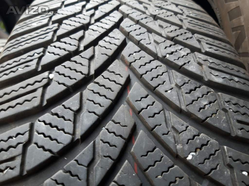 Sada nebo 2ks zimních pneu 215/65 R17: