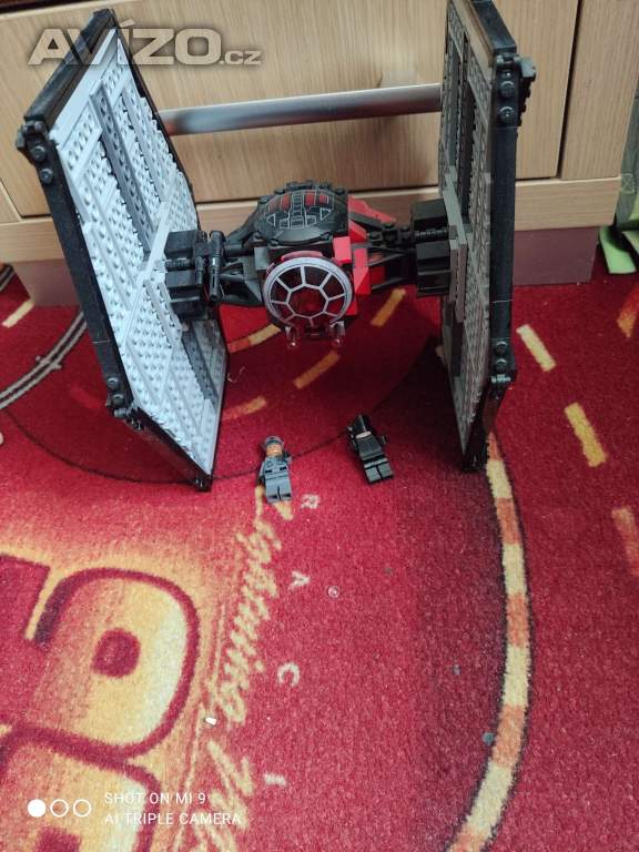 Lego Star wars,517 dílků 4 figurky,75101