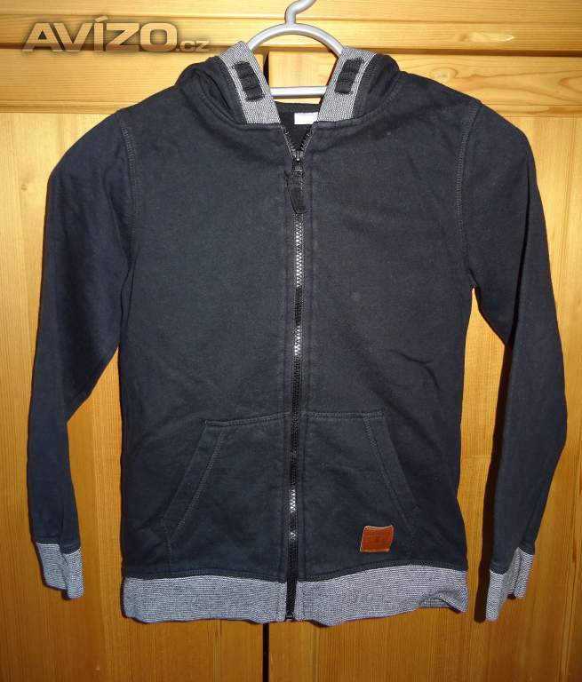 Černá mikina F&F 140