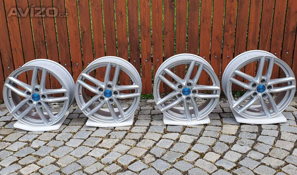 Foto inzerátu NOVÉ,NEPOUŽITÉ ALU 7J x 17 ET40 a ALU 7J x 17 ET45 2.750Kč