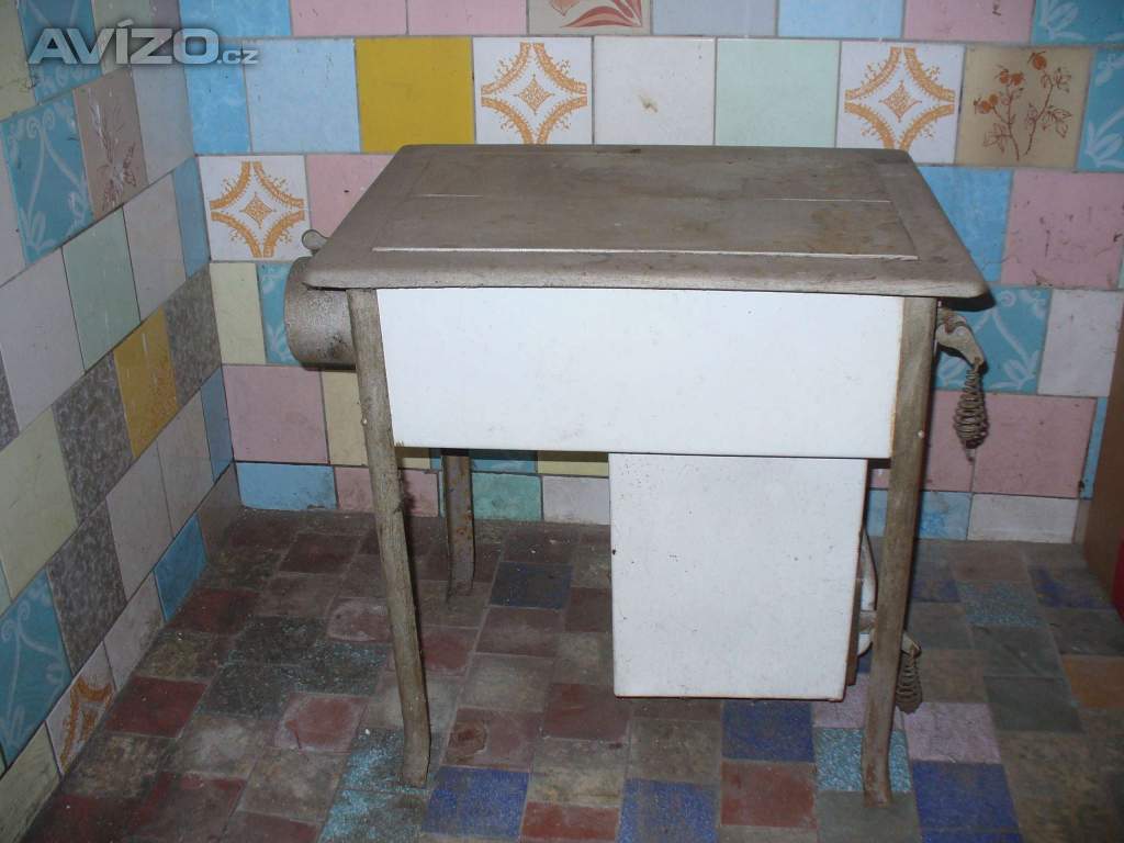 Foto inzerátu Raritní mini sporák