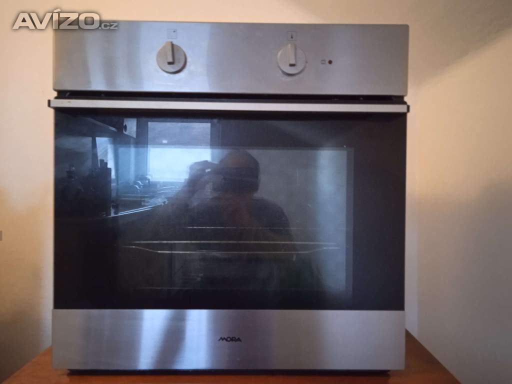 Elektrická trouba Mora
