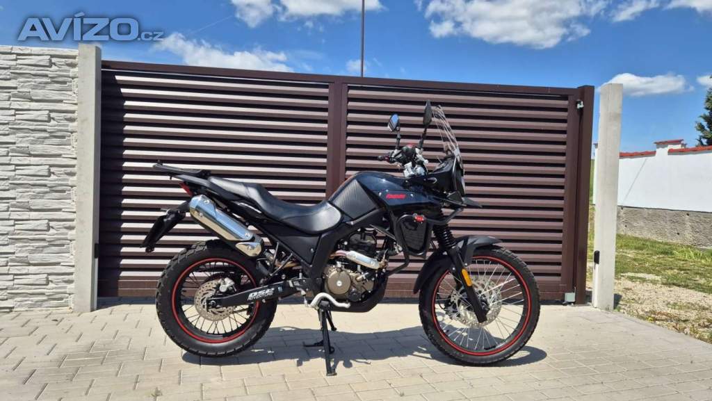 Prodám zánovní motocykl UM DSR ADVENTURE 125 TT/2023 