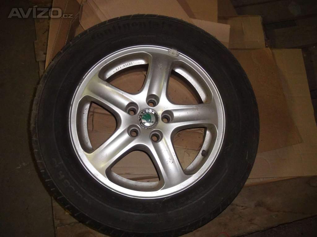Prodám pneu 195/65 R15 letní vzor