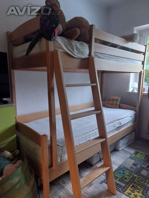 Variabilni poschodova postel z masivu