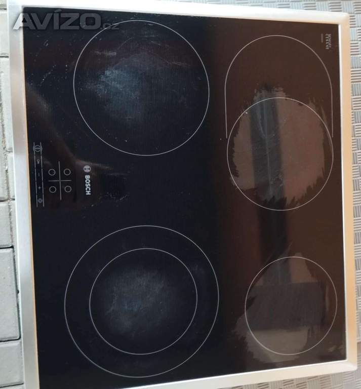 Sklokeramická varná deska Bosch, možno zapojit na 1, 2 nebo 3 fáze