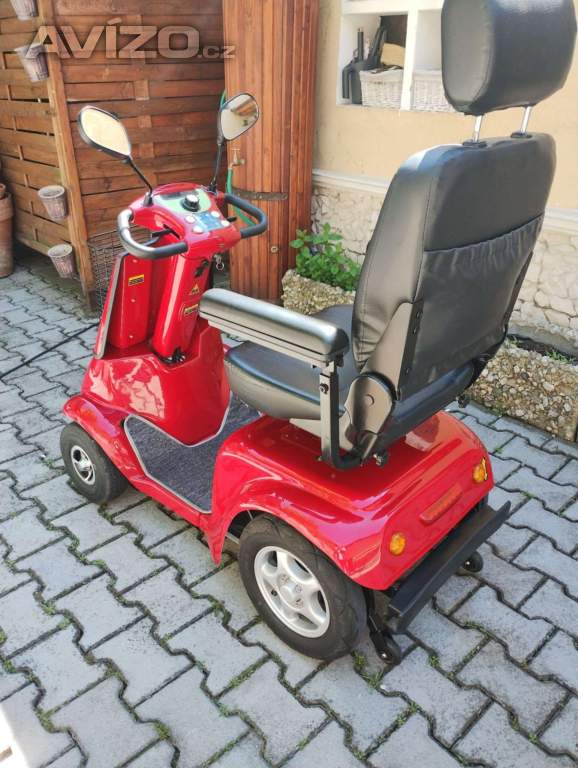 Elektrický čtyřkolový skútr