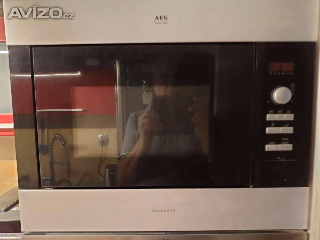 AEG MC2660E