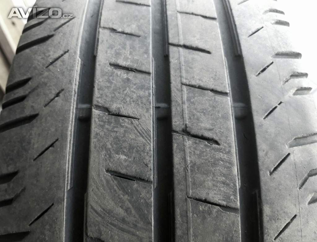1ks letní zátěž pneu 235/65 R16C Continental 