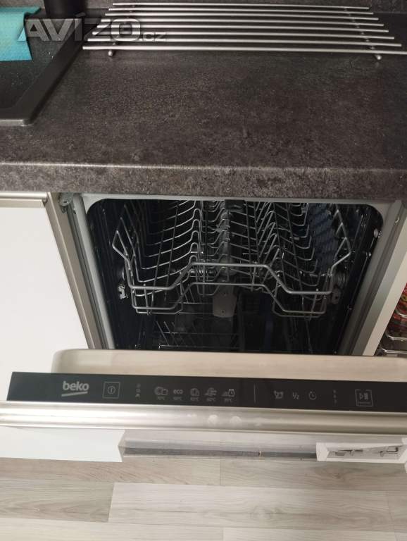 Vestavná myčka nádobí Beko 45 cm