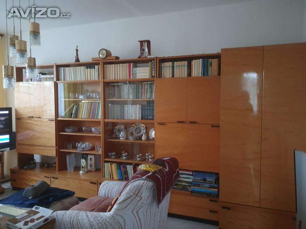 ZDARMA obývací stěna