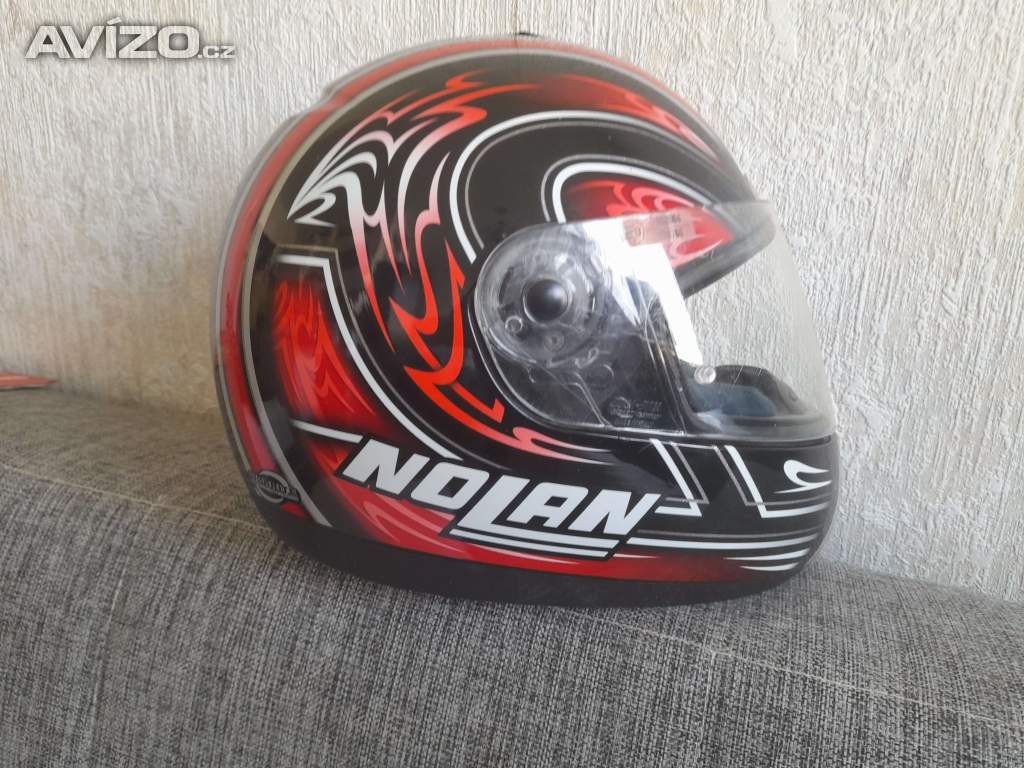 moto helma L