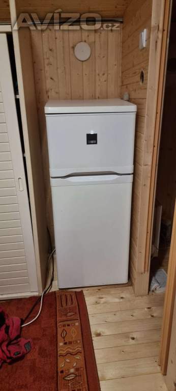 Zanussi ZRT18100WA Lednice s mrazákem A+