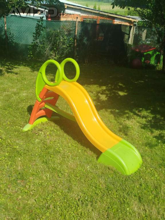 Skluzavka s houpačkou