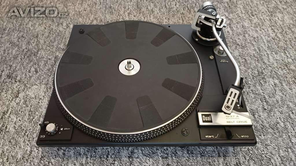 Gramofon DUAL 1237 A AUTOMATIC BELT DRIVE, pěkné, funkční, zachovalé, jen šasi.