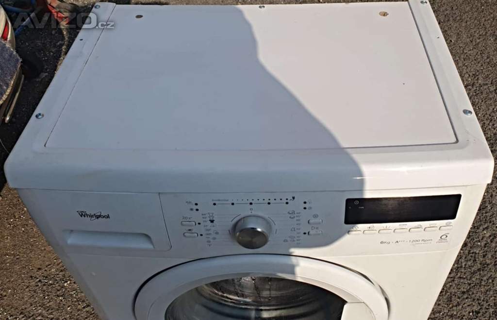 PRACKA WHIRLPOOL AWSX 63213,BOCNI PLNENI,6KG,DISPLEJ,TRIDA A+++