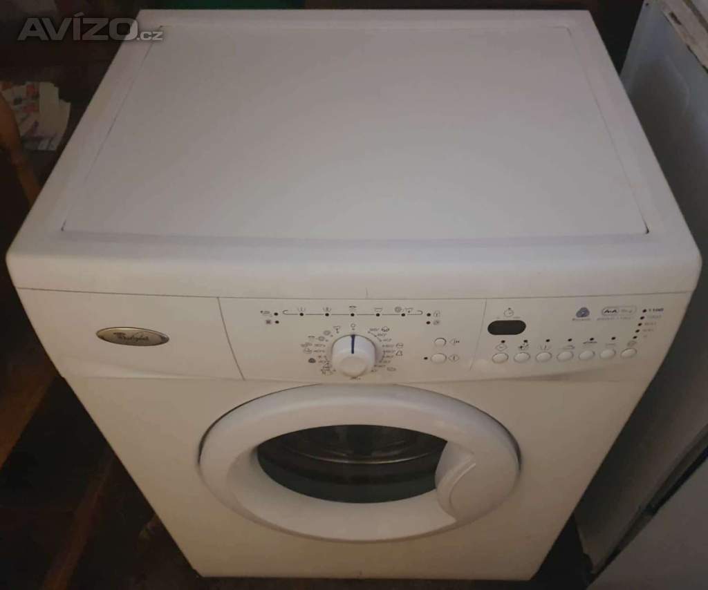 PRACKA WHIRLPOOL AWO 1150,BOCNI PLNENI,5KG,PLNE FUNKCNI,A+,110 OT.